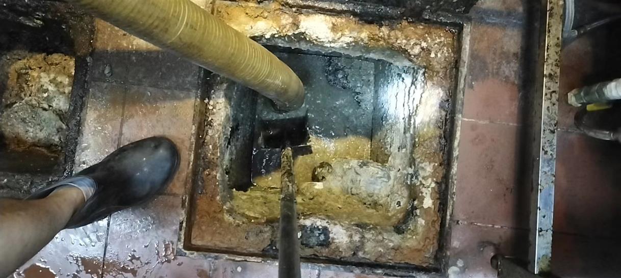 青龙污水池清理一般都有毒气，怎么预防中毒呢？
